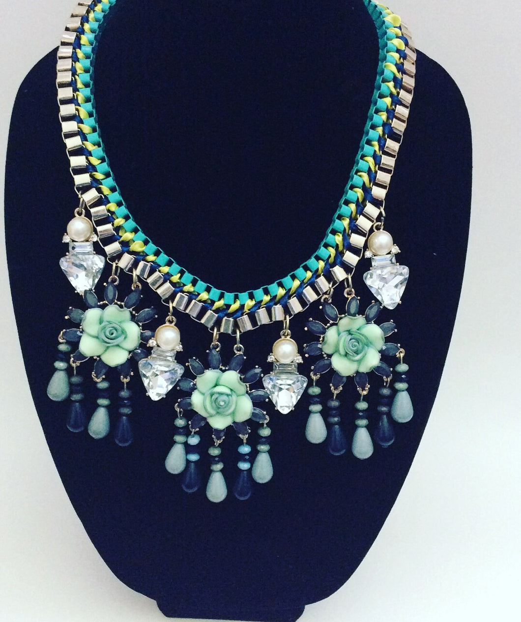 Amazin Flowers - Bossy Trendz Boutique 